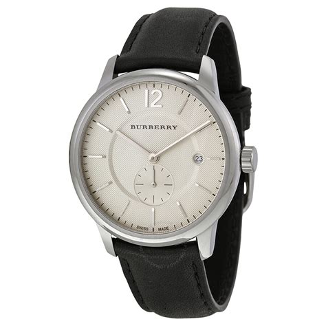 burberry classic round watch